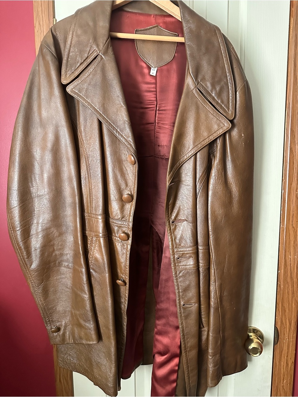 Men's Brown Leather Trench Coat - Classic Single-Breasted Style
